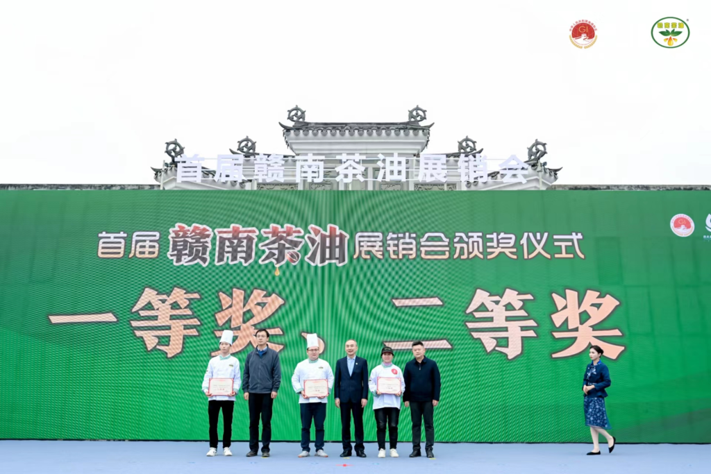 千年客家山茶油浑身是宝   赣州首办展销会力推“赣南茶油”